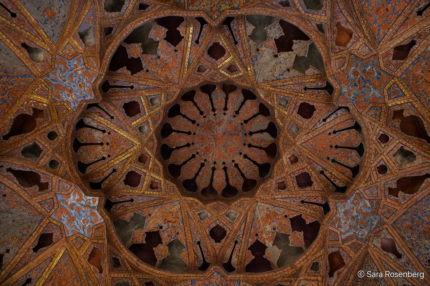 Plafonds d'Iran, Iran